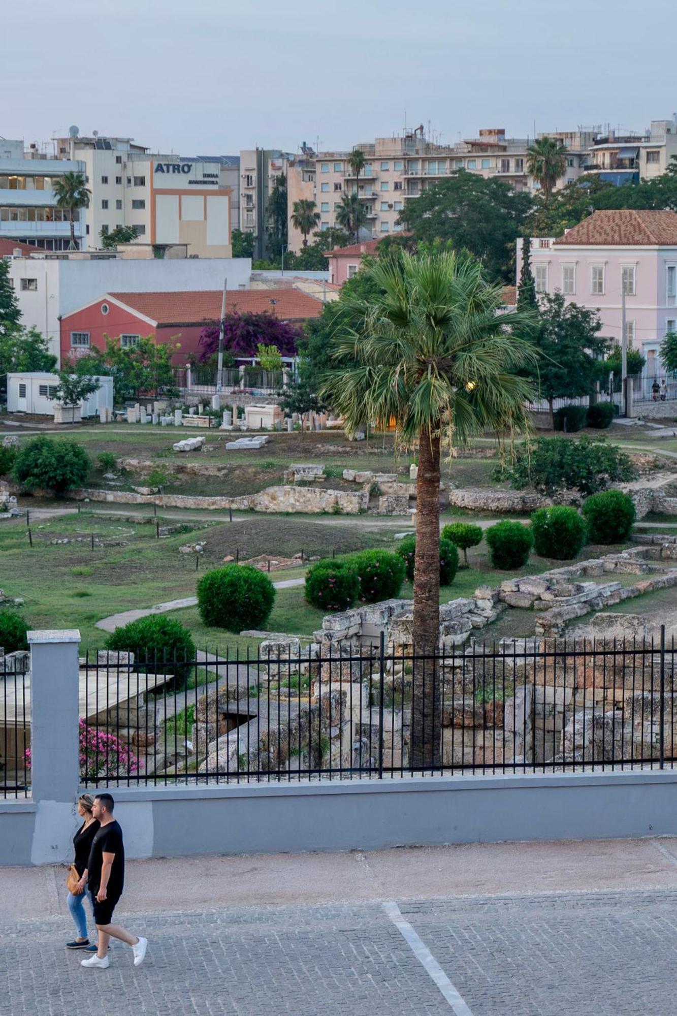 Acropolis View 2Br Apartment Atene Esterno foto